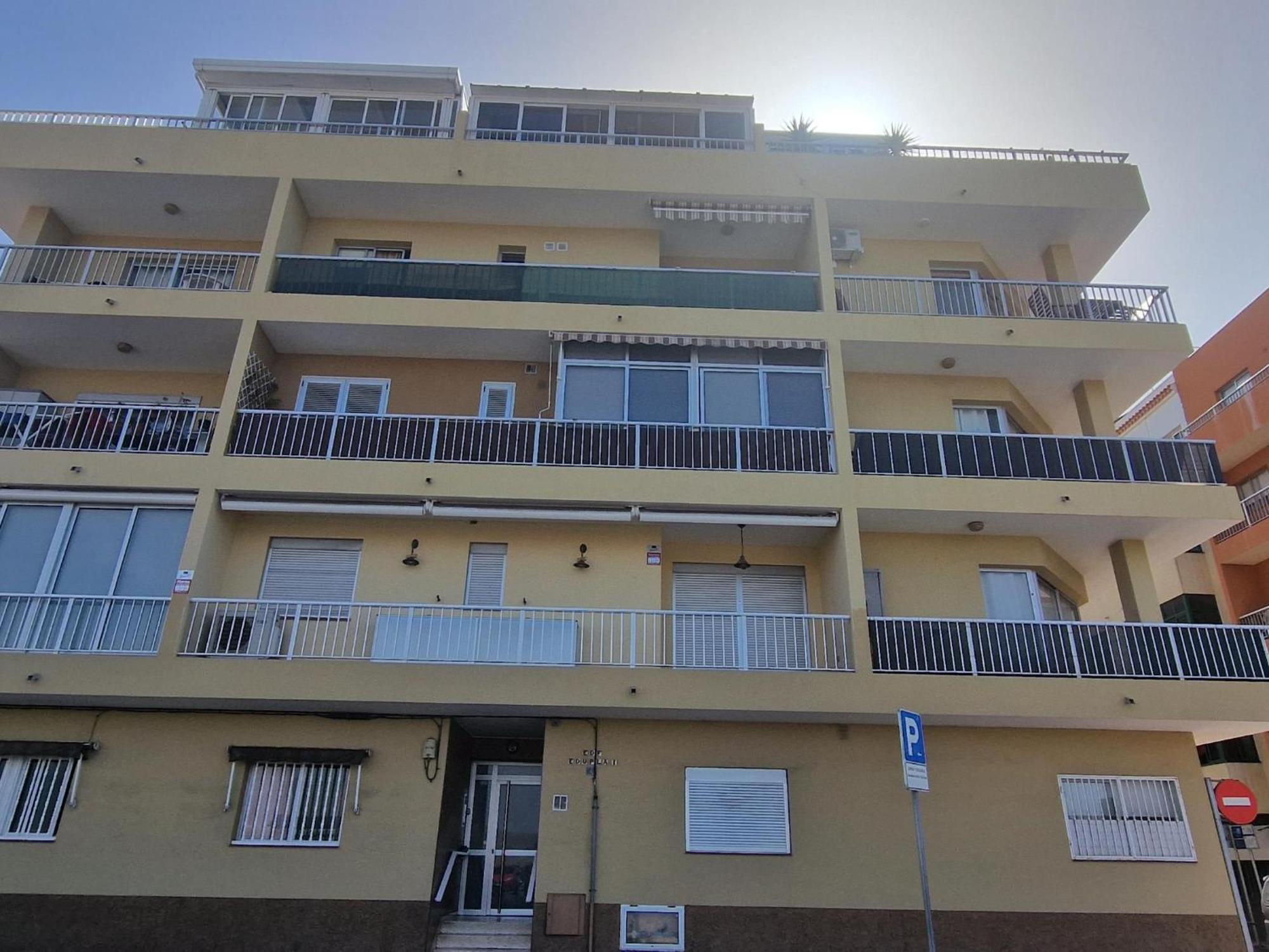 Small Rooftop, Ocean View Arona  Exterior photo